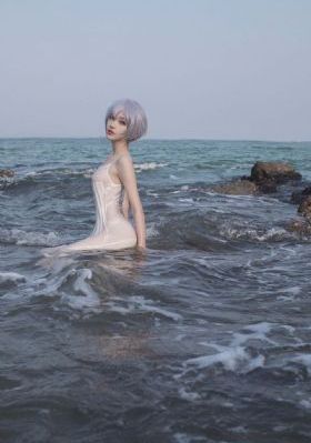 欧美丰满大乳裸体私房图片_1080在线手机播放